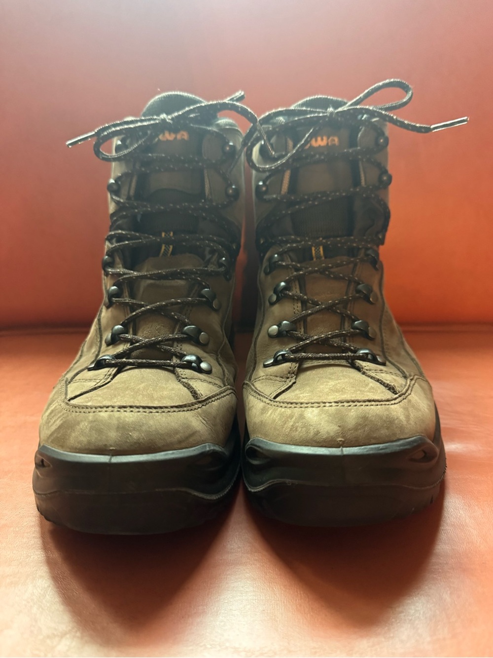 LOWA Renegade Men's Brown Gore Tex Waterproof Hiking Boots - Picture 3 of 8
